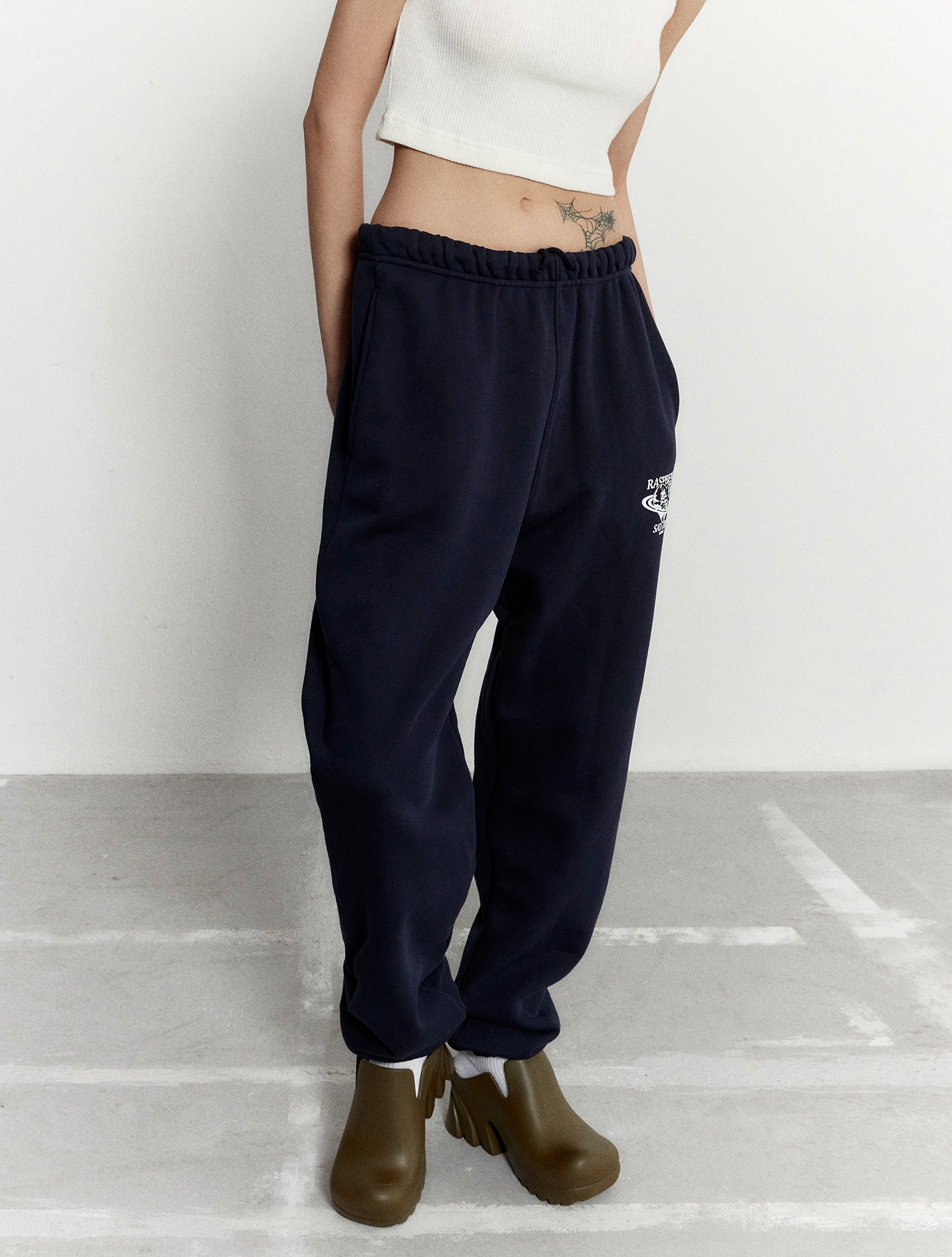 [슬기착용] Raspberry jogger pants 001 Navy