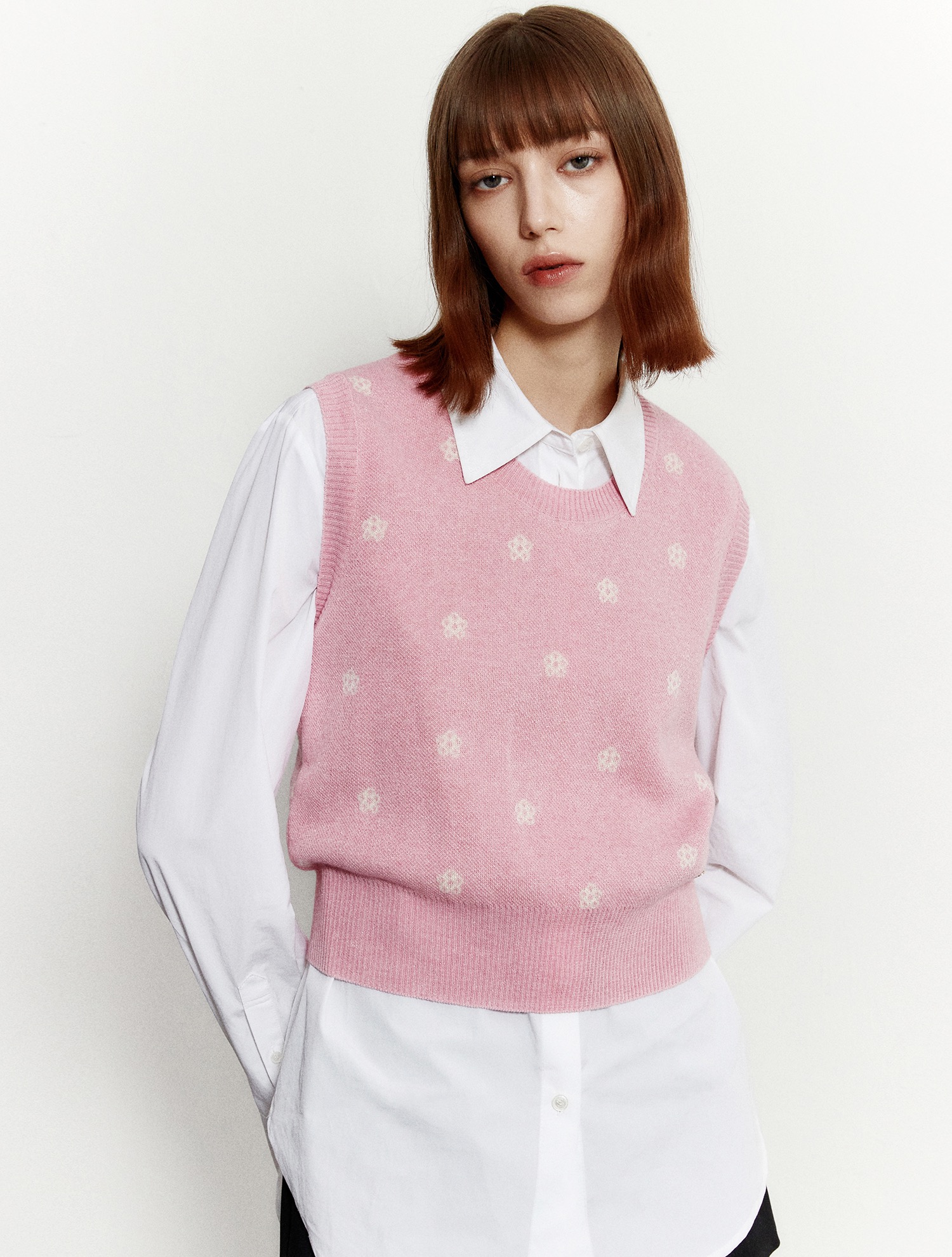 [아이들 우기 윤아 임지연 착용] Camellia knit vest 001 Pink